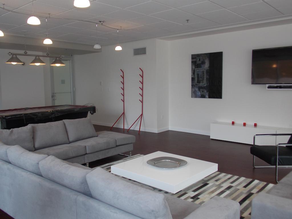 Fastlane In Rouleau Condo