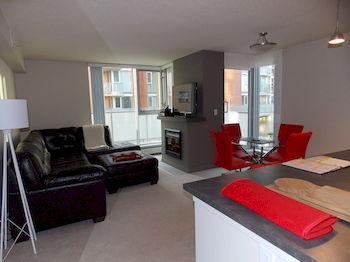Condo Fastlane In Rouleau *
